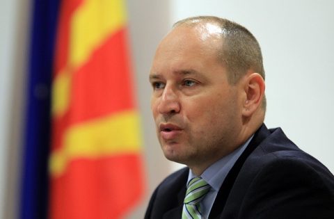 Миноски: Правното мислење за еврообврзницата потпишано денеска согласно постапката